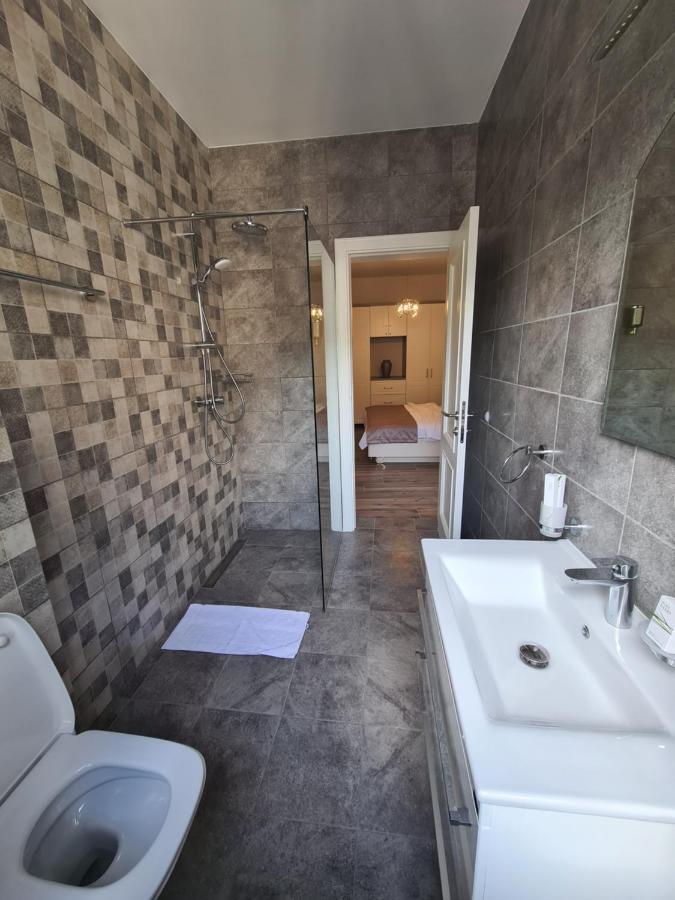 Rustico Apartments ติวัต ภายนอก รูปภาพ